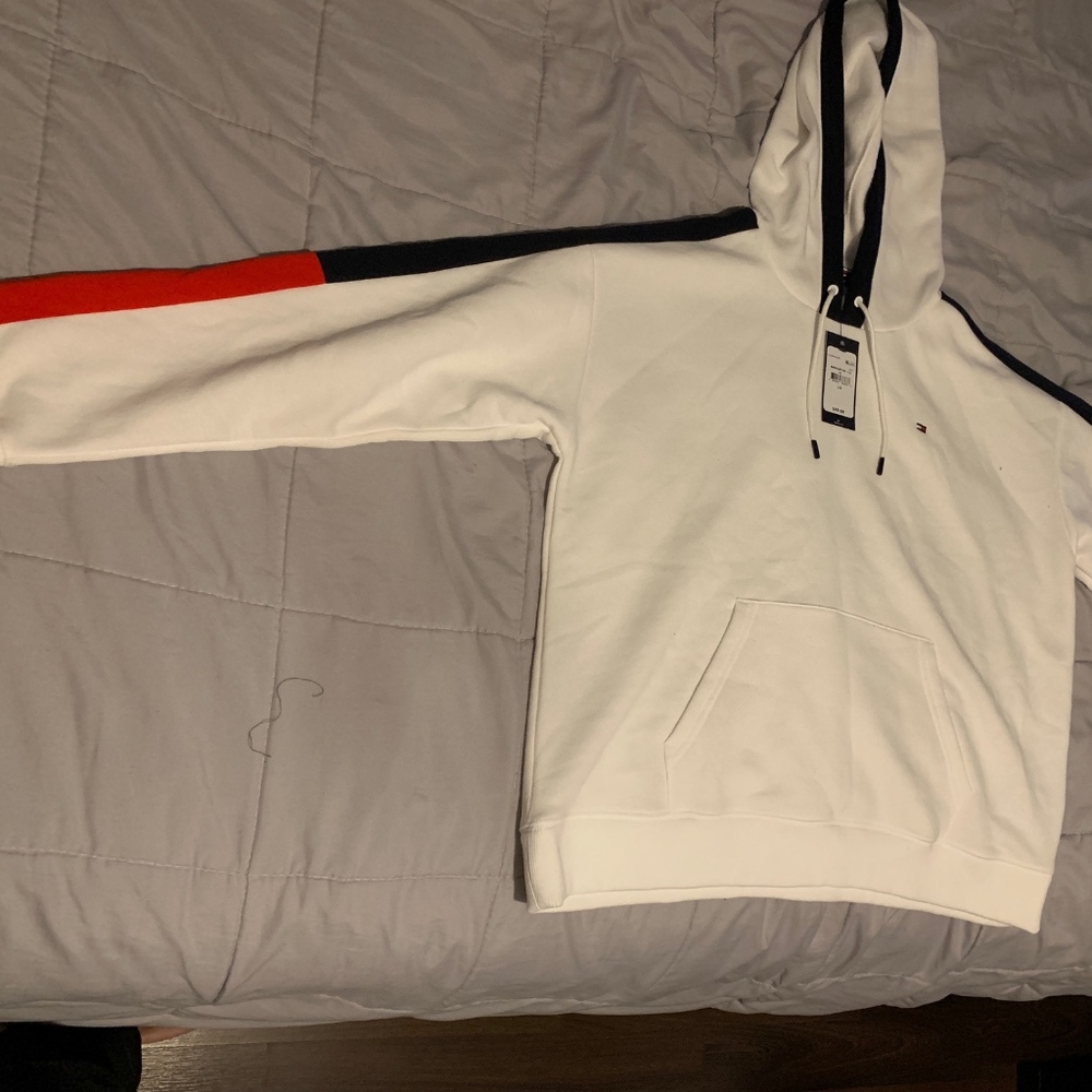 Tommy Hilfiger